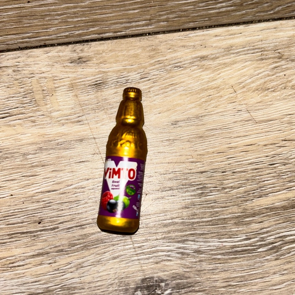 Zuru Mini Brands Series 4 Rare Gold Vimto